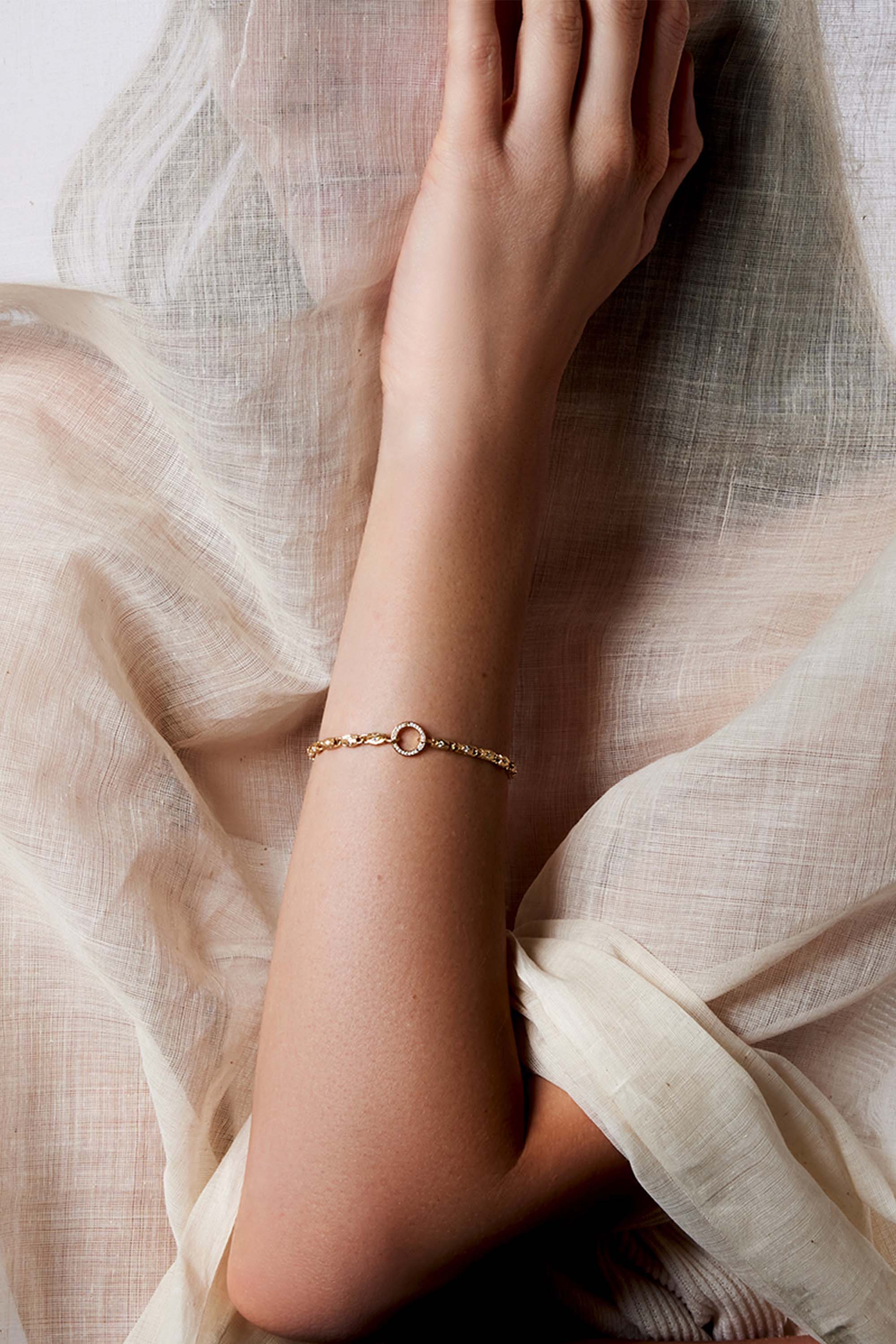 Medium Mother Chain Bracelet