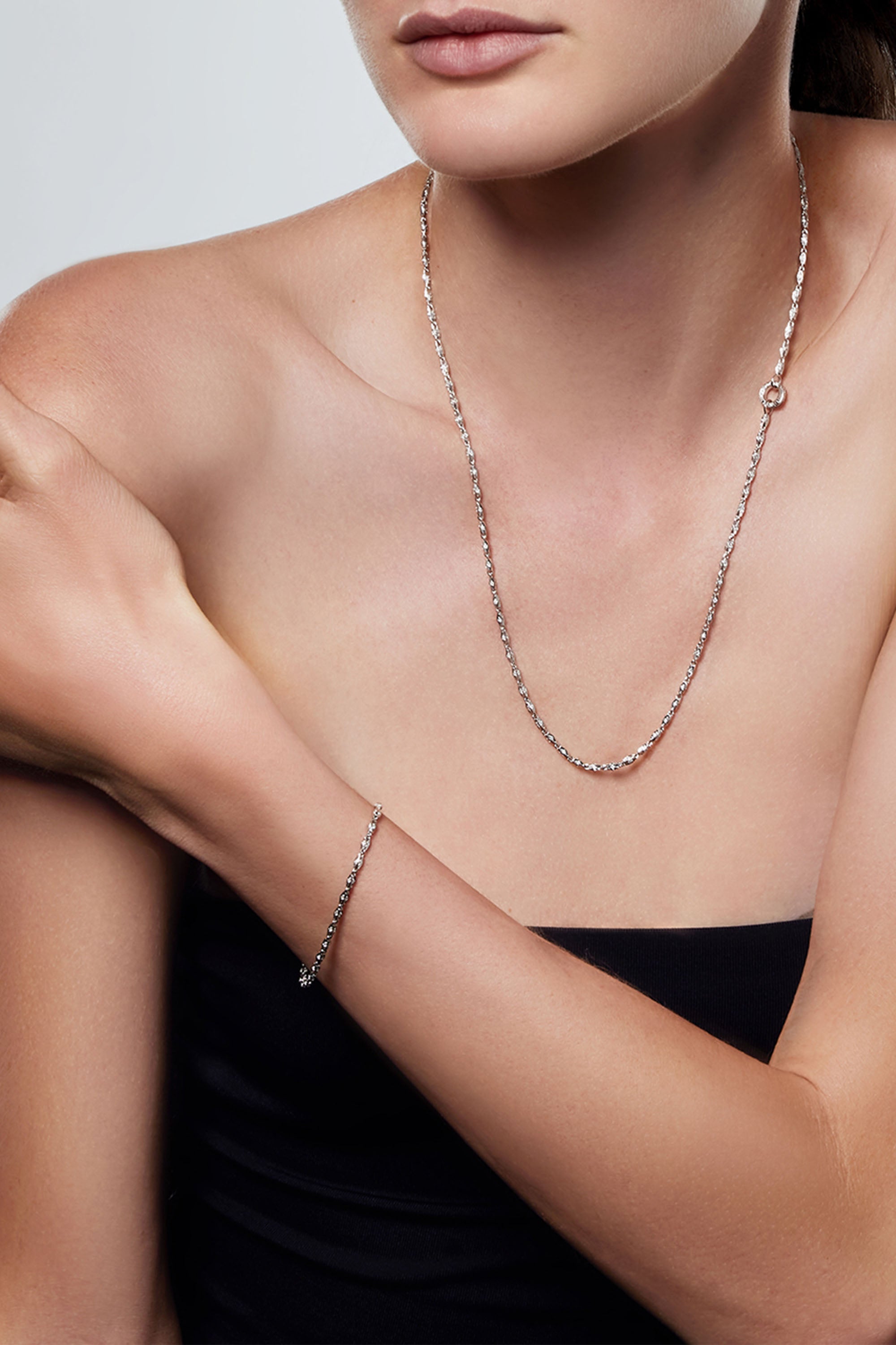 Small Mother Chain Necklace
